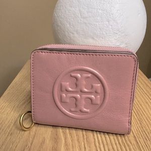 ⭐️TORY BURCH COMPACT WALLET⭐️